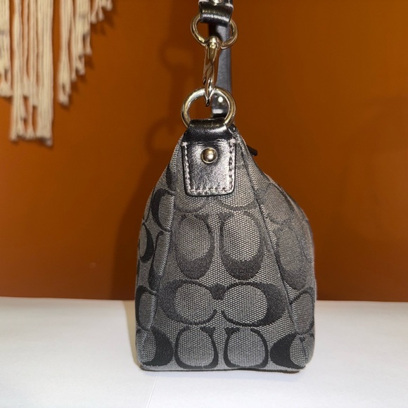 Coach Black and Gray Signature Shoulder Bag - Picture 3 of 7